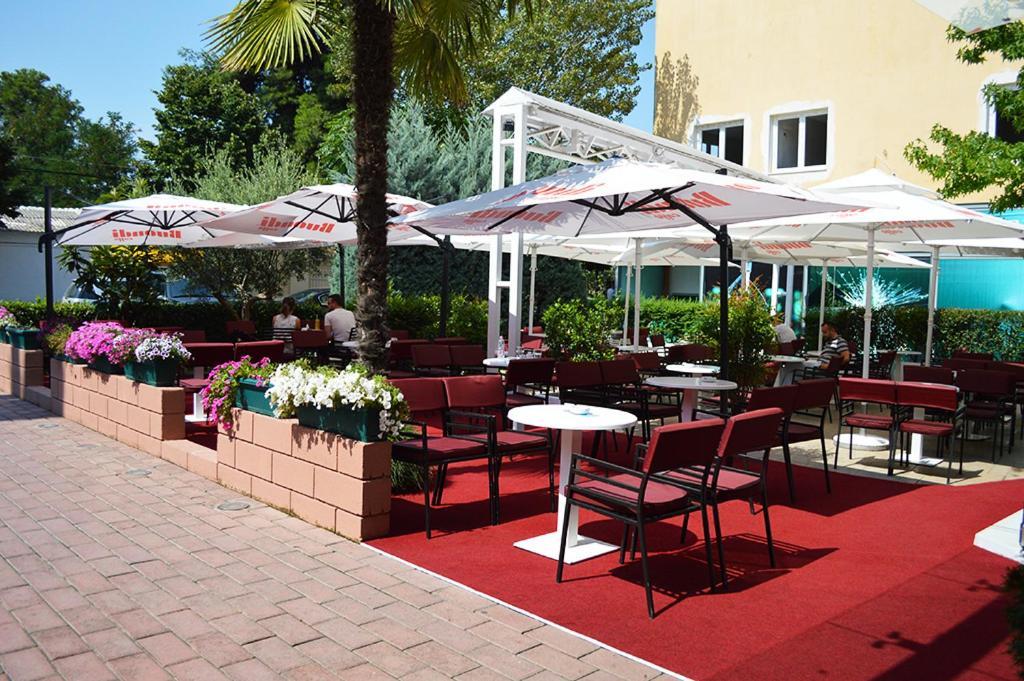 Hotel Bermon Tirana Exterior photo